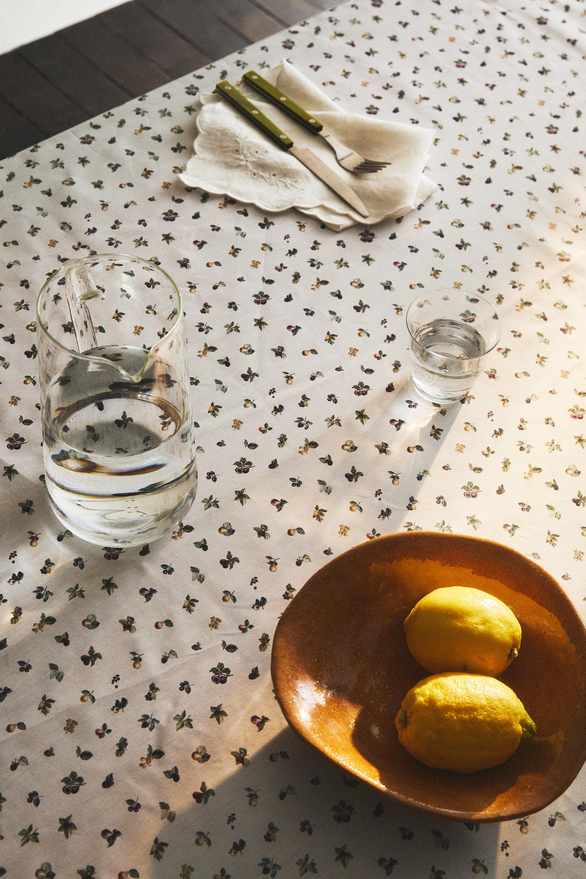 FRUIT PRINT RESIN-COATED COTTON TABLECLOTH
